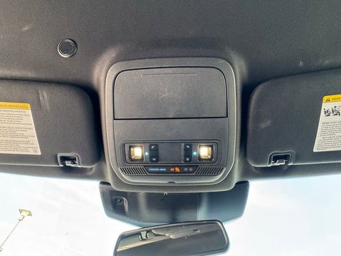 Used 2023 Ford Explorer ST-Line image 31