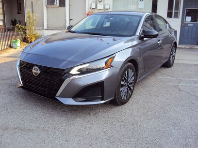 Used 2024 Nissan Altima 2.5 SV