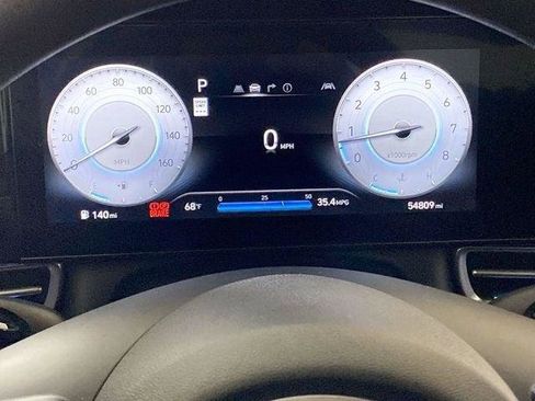 Used 2024 Hyundai Elantra SEL FWD image 43