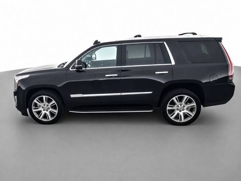 Used 2016 Cadillac Escalade Luxury AWD/4WD image 8