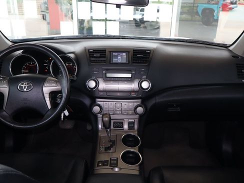 Used 2010 Toyota Highlander SE AWD/4WD image 36