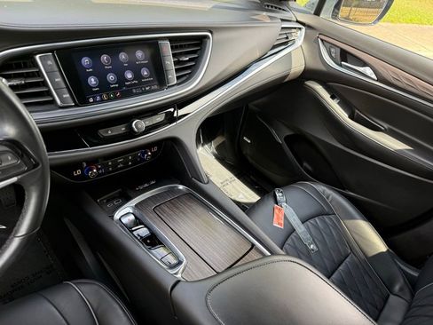 Used 2023 Buick Enclave Avenir w/ Trailering Package, 5000 lbs. AWD/4WD image 34
