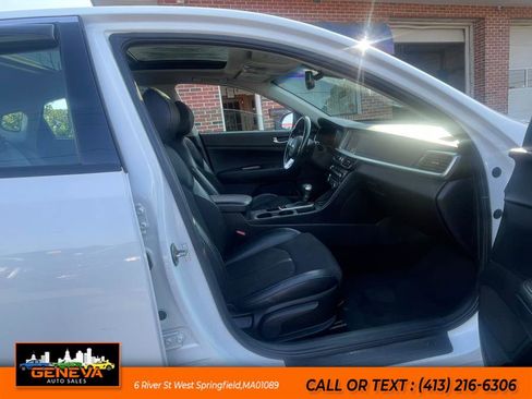 Used 2019 Kia Optima S w/ S Panoramic Sunroof Package image 11
