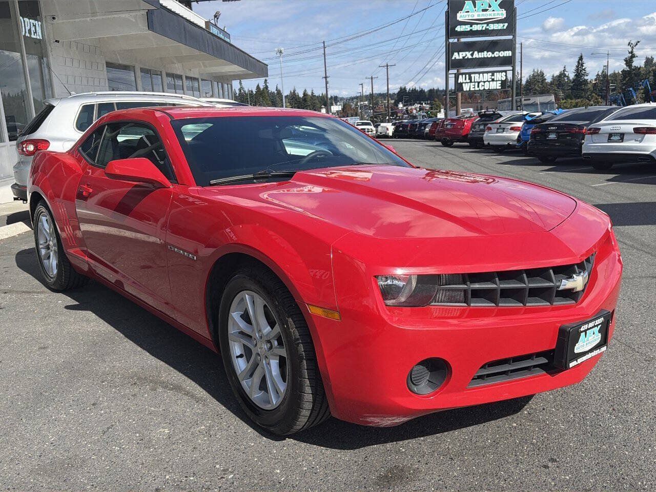 Used 2011 Chevrolet Camaro LS RWD image 8