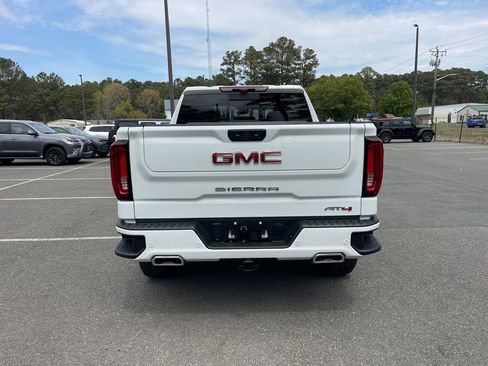 Used 2025 GMC Sierra 1500 AT4 w/ Technology Package AWD/4WD image 6