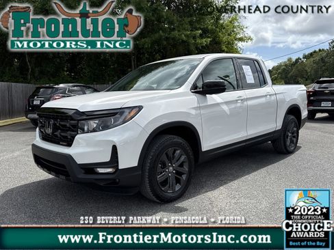 Used 2025 Honda Ridgeline Sport image 1