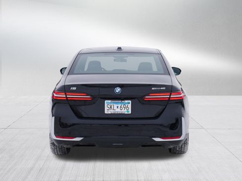 Used 2024 BMW i5 eDrive40i w/ Premium Package image 6