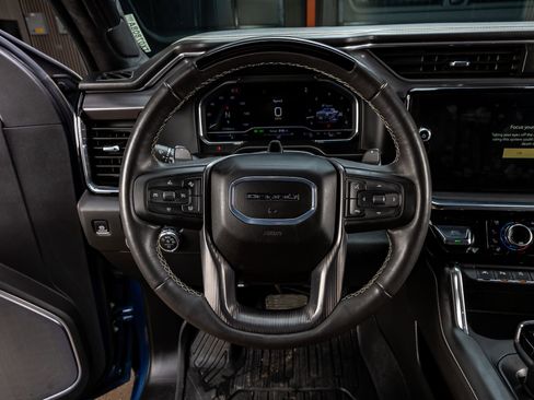 Used 2025 GMC Sierra 1500 Denali Ultimate AWD/4WD image 19