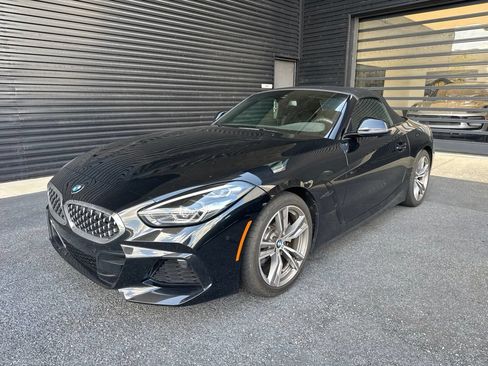 Used 2020 BMW Z4 sDrive30i w/ M Sport Package RWD image 1