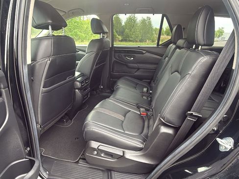 Used 2025 Honda Pilot EX-L image 23