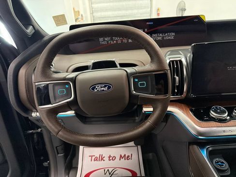 New 2027 Ford Expedition Max King Ranch RWD image 17