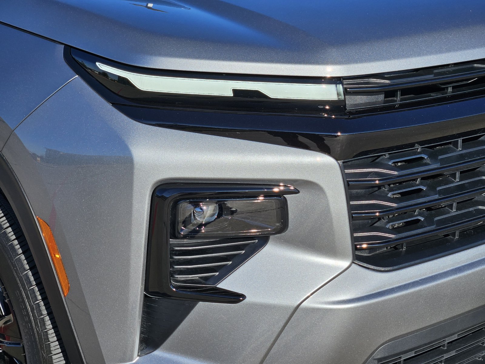 New 2027 Chevrolet Traverse LT w/ Midnight/Sport Edition FWD image 9