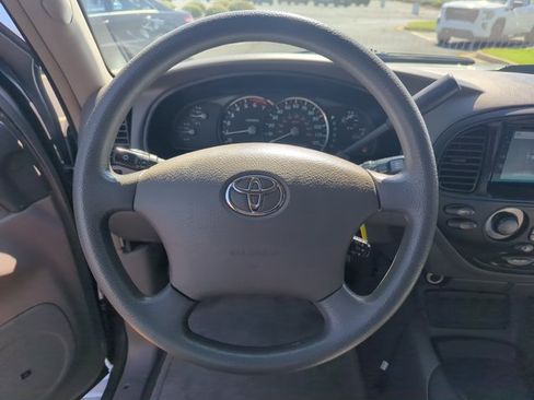 Used 2007 Toyota Sequoia SR5 RWD image 11