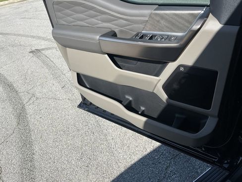 New 2026 Ford F250 Platinum w/ Platinum Plus Package image 18