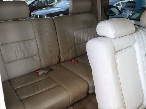 Used 2000 Toyota Land Cruiser image 22