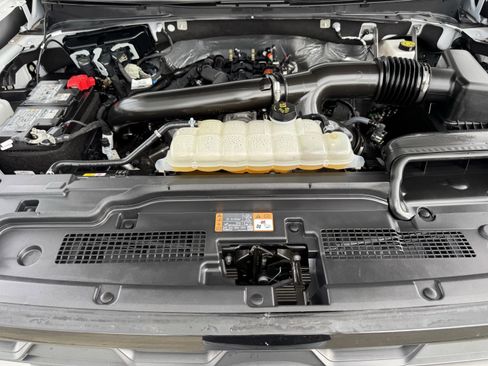 Used 2025 Ford Expedition Tremor AWD/4WD image 33