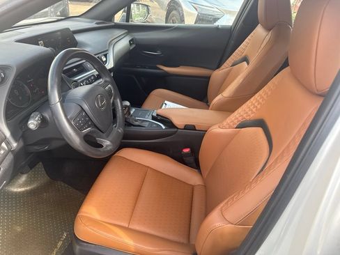 Used 2019 Lexus UX 200 w/ Accessory Package 2 FWD image 11