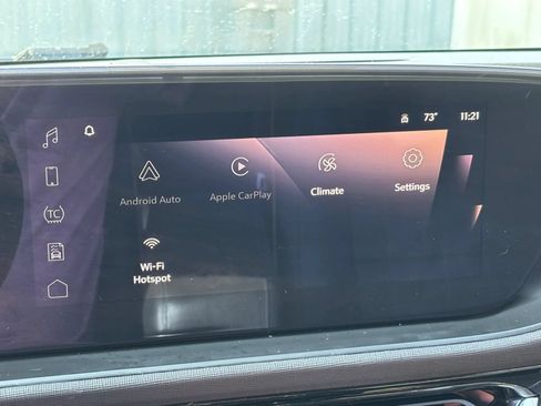 Used 2025 Buick Envista Avenir FWD image 61