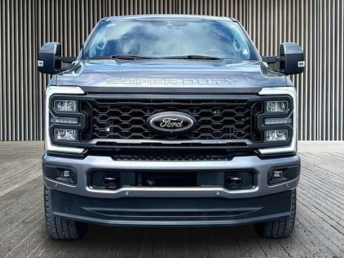 Used 2023 Ford F250 Lariat w/ Lariat Ultimate Package AWD/4WD image 3