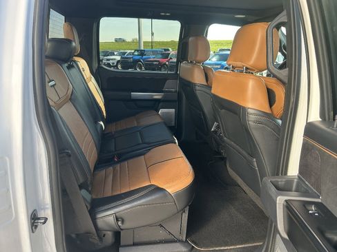 Used 2024 Ford F450 Platinum w/ FX4 Off-Road Package AWD/4WD image 21