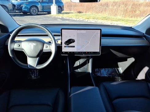 Used 2019 Tesla Model 3 Standard Range Plus image 22