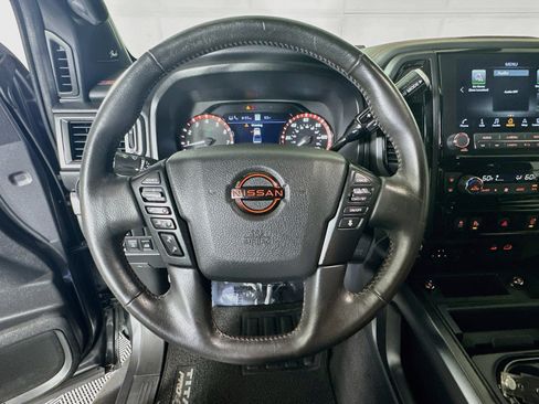 Used 2023 Nissan Titan PRO-4X w/ Pro-4x Convenience Package AWD/4WD image 15