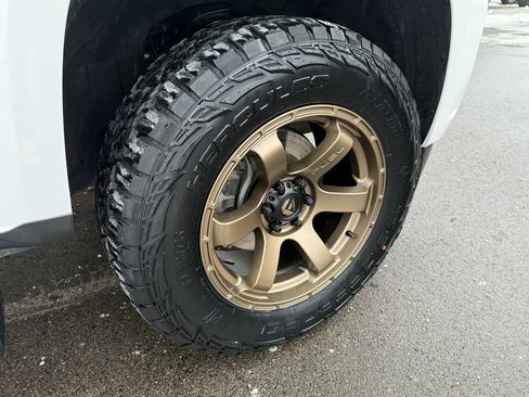 Used 2022 Chevrolet Colorado LT w/ Fleet Safety Package image 13