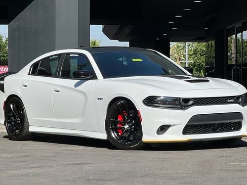 Used 2023 Dodge Charger Scat Pack w/ Daytona Edition Group RWD image 2