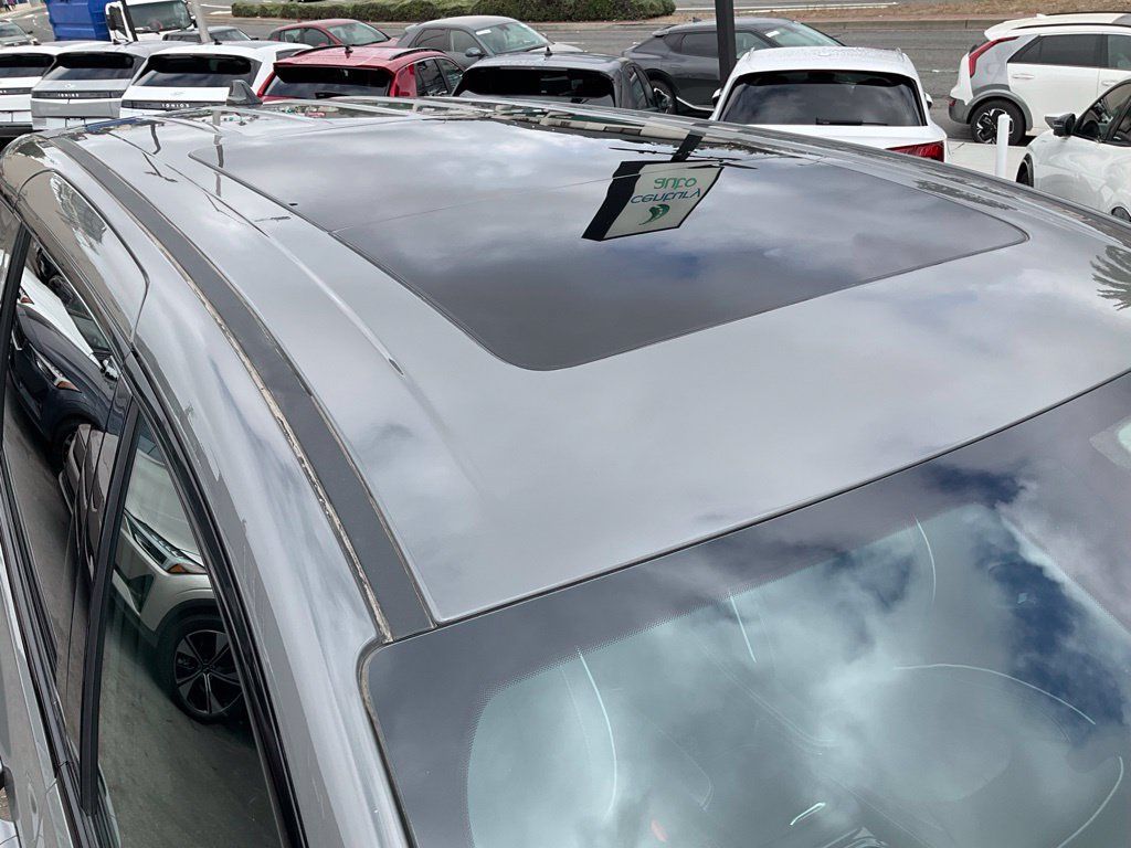 Used 2023 Chrysler Pacifica Limited w/ S Appearance Package FWD image 73