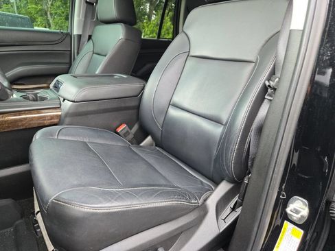 Used 2018 Chevrolet Tahoe LT AWD/4WD image 32