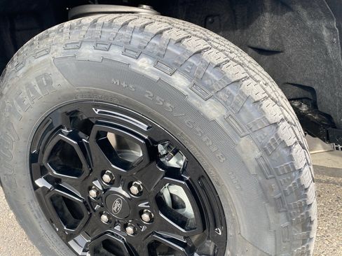 New 2025 Ford Ranger Lariat w/ FX4 Off-Road Package image 3