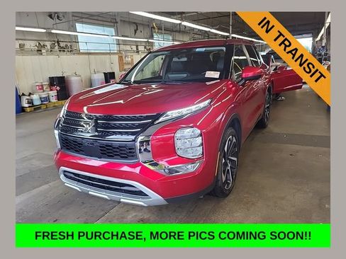 Used 2024 Mitsubishi Outlander FWD image 1