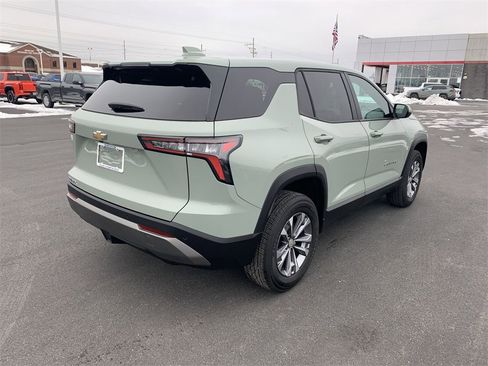 Used 2025 Chevrolet Equinox LT image 8