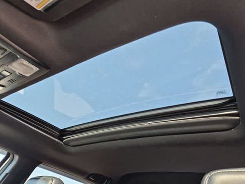 Used 2019 Toyota Tacoma TRD Off-Road AWD/4WD image 19
