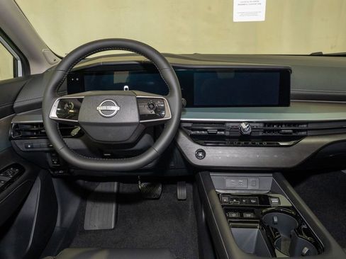 New 2026 Nissan Murano SL image 8