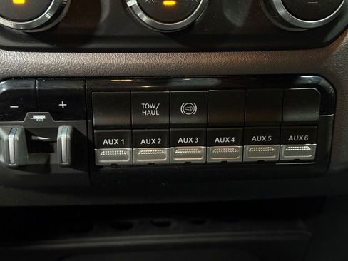 Used 2024 RAM 3500 SLT w/ Quick Order Package 2YG SLT image 30