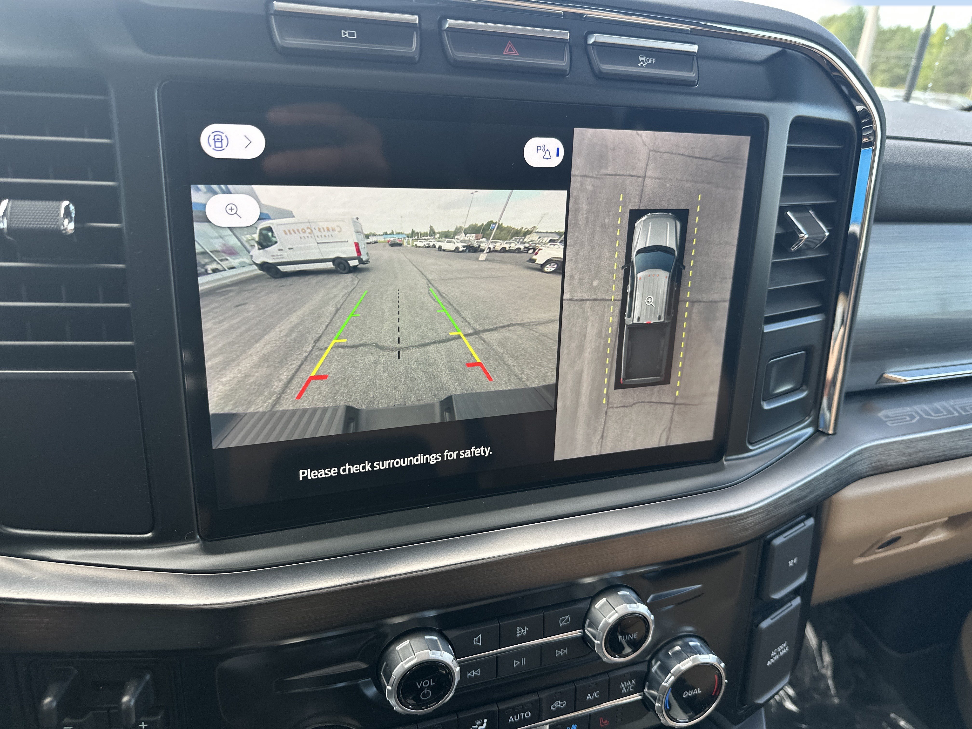Used 2023 Ford F250 Lariat w/ Chrome Package AWD/4WD image 18