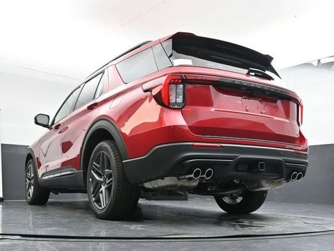 New 2026 Ford Explorer ST image 28