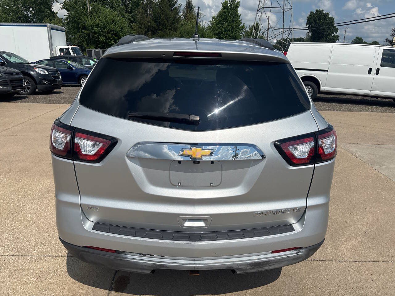 Used 2015 Chevrolet Traverse LS AWD/4WD image 4