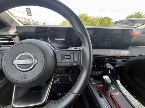 Certified 2025 Nissan Kicks SR AWD/4WD image 12