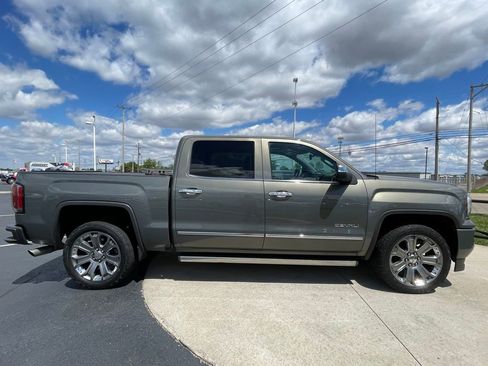 Used 2017 GMC Sierra 1500 Denali w/ Denali Ultimate Package AWD/4WD image 8