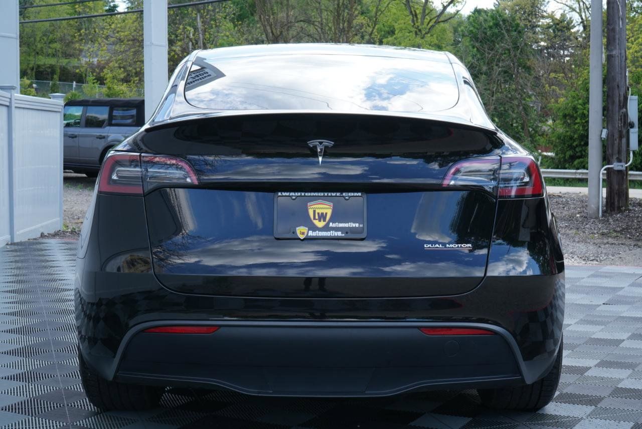 Used 2023 Tesla Model Y Performance AWD/4WD image 8