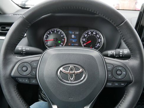 Certified 2022 Toyota RAV4 XLE image 25