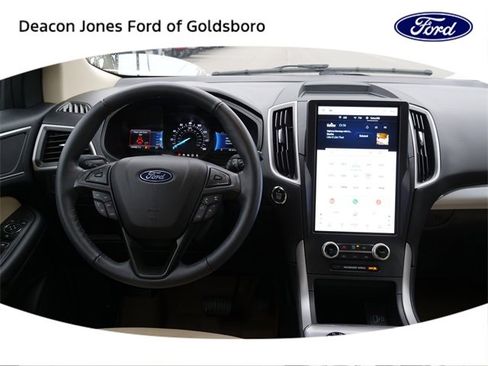 Used 2022 Ford Edge SEL w/ Convenience Package image 20