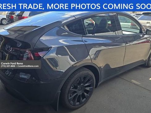 Used 2024 Tesla Model Y Long Range AWD/4WD image 5