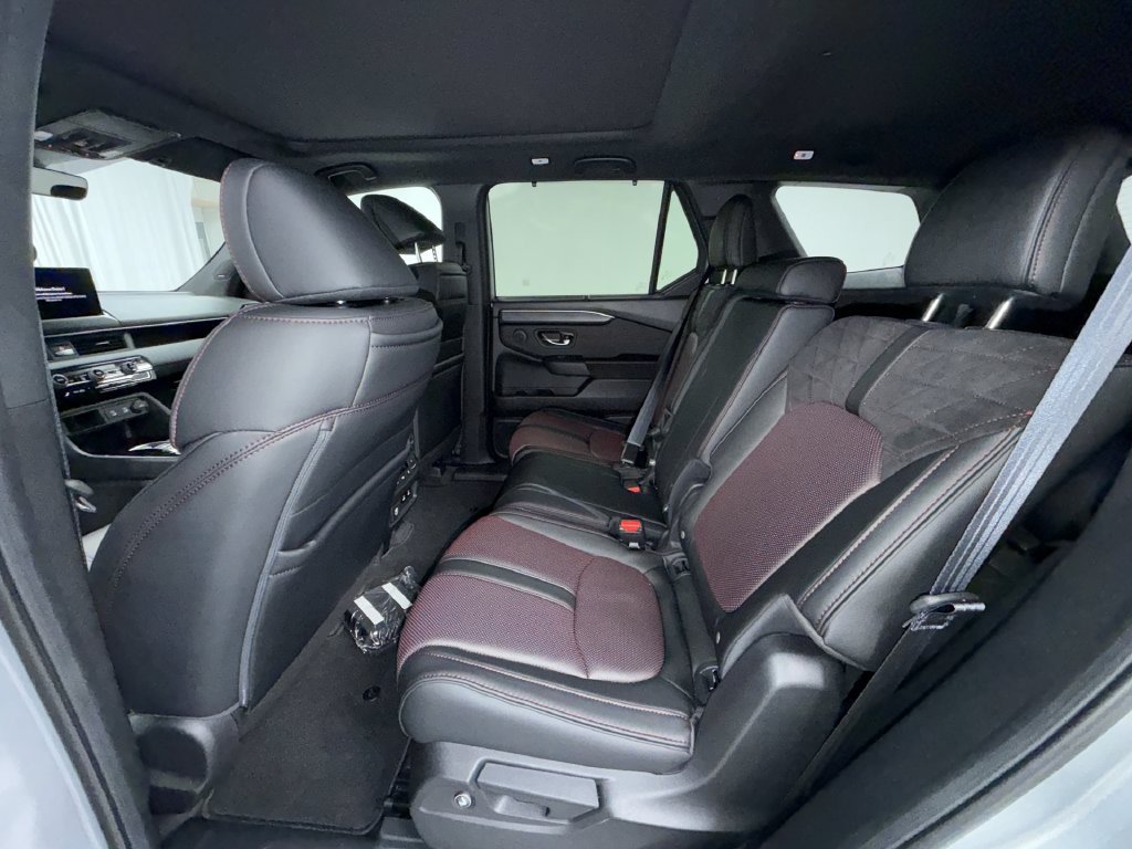 New 2026 Honda Pilot Black Edition image 13