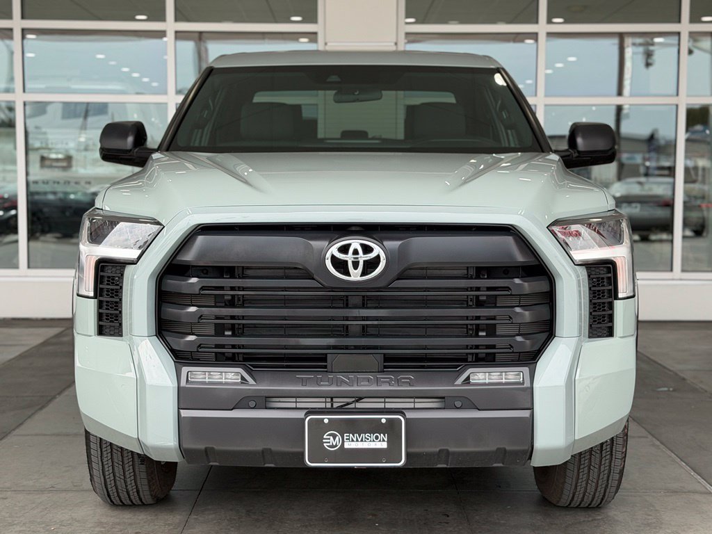 Used 2026 Toyota Tundra SR5 w/ SR5 Convenience Package AWD/4WD image 5
