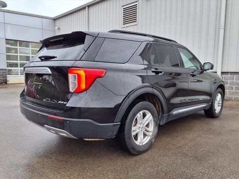 Certified 2023 Ford Explorer XLT w/ Equipment Group 202A image 6