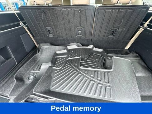 Used 2024 Ford Expedition Max Limited AWD/4WD image 7
