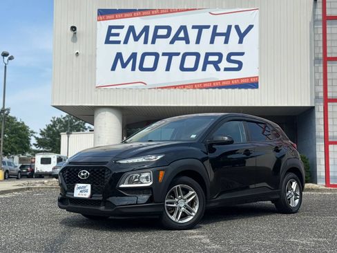 Used 2018 Hyundai Kona SE AWD/4WD image 1